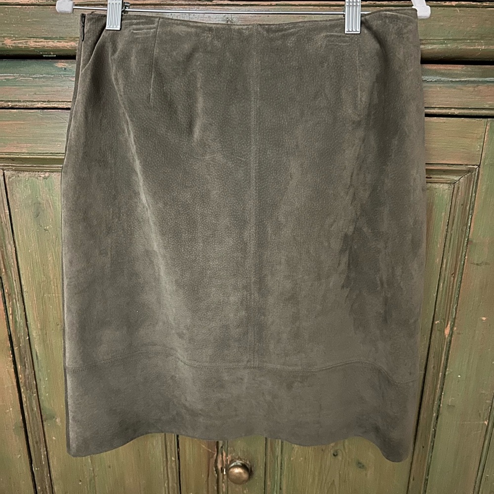 Valerie Steven’s  Olive Green Suede Skirt Size 12